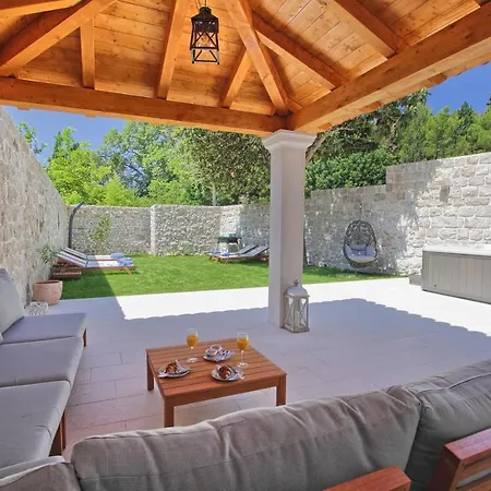 Princess Captislava *