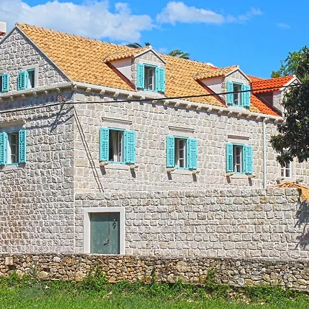 Princess Captislava Villa *